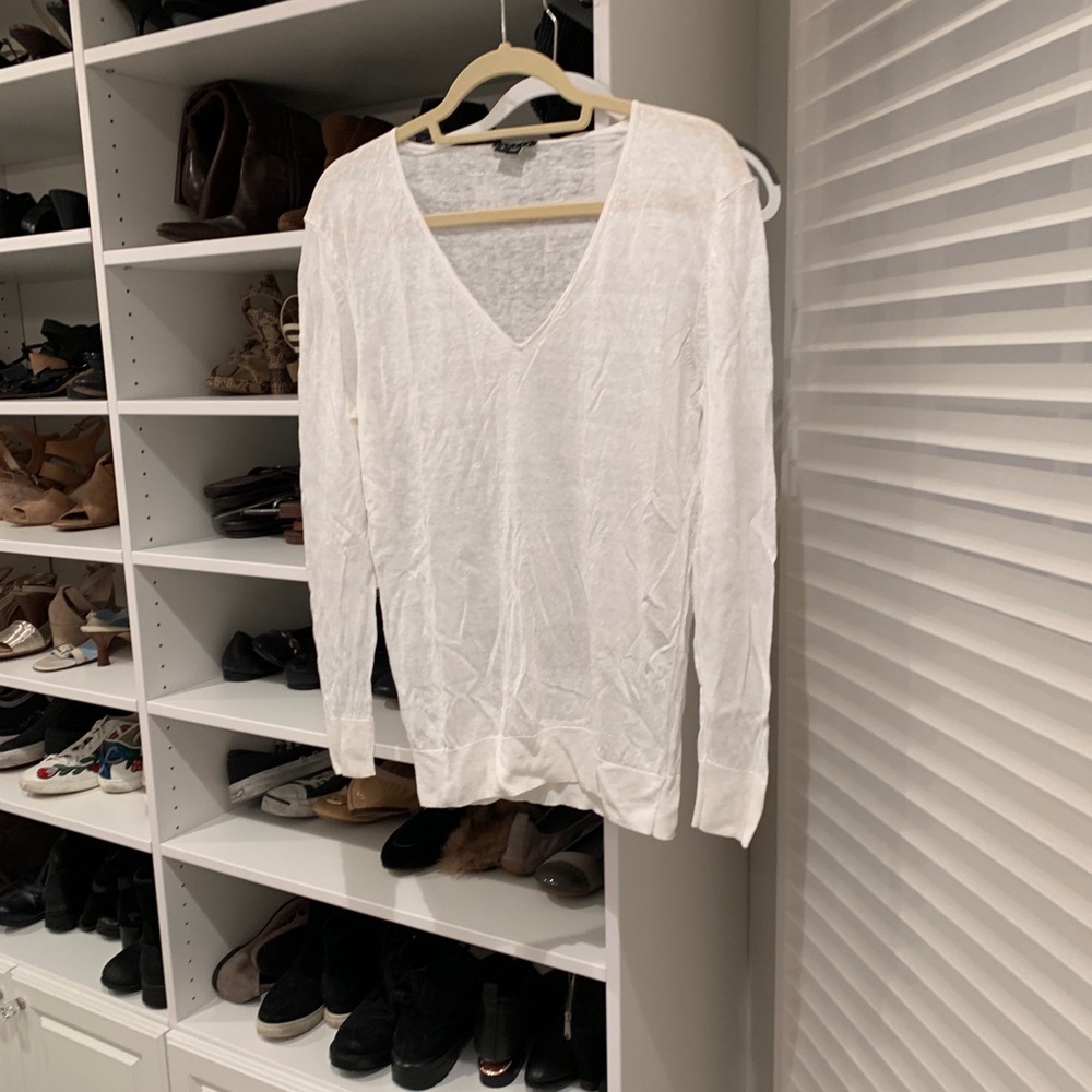 Theory white lightweight Sweater